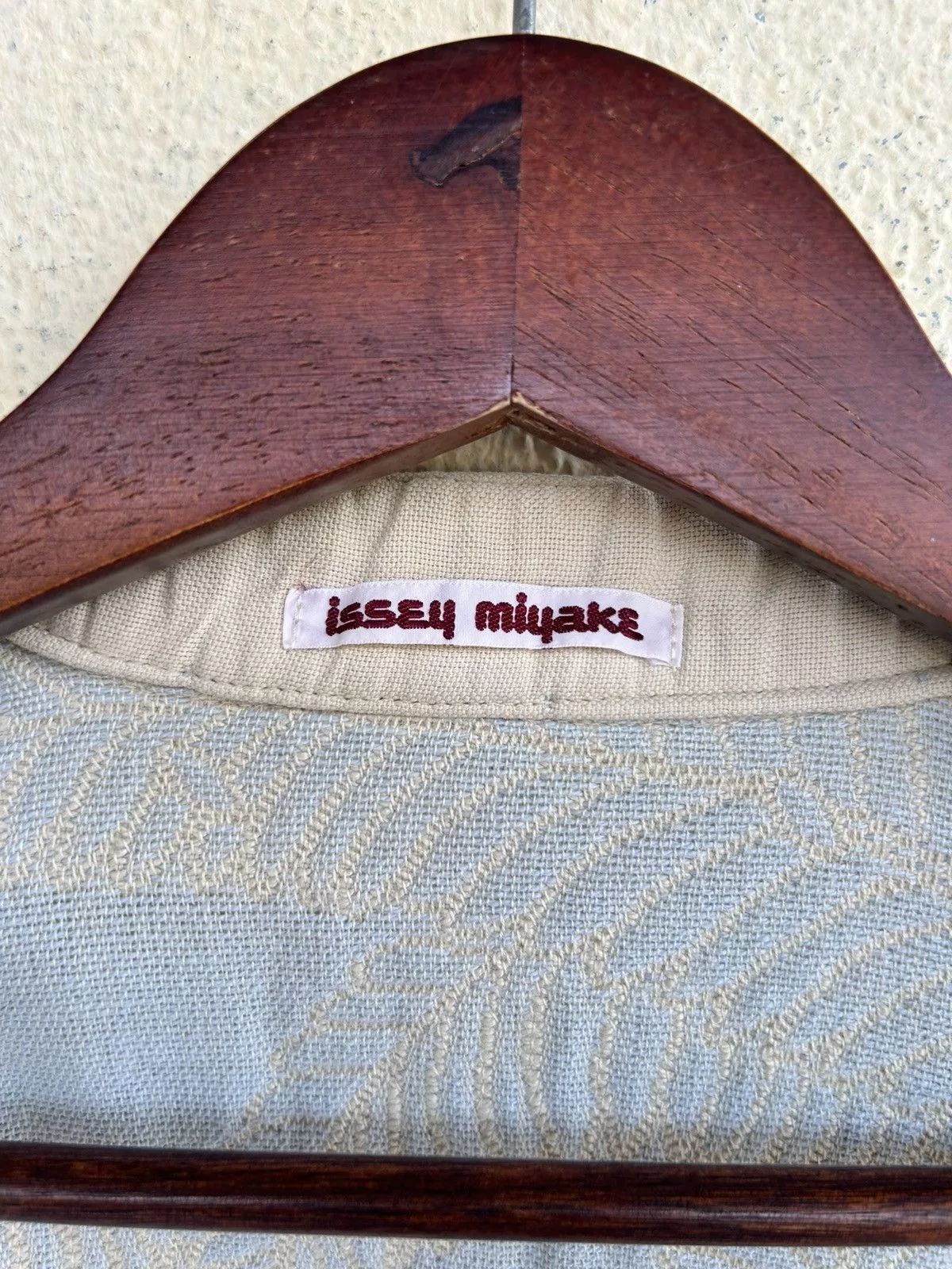 Issey Miyake Light Jackets Issey Miyake Mandarin Colar Button Ups Jacket White