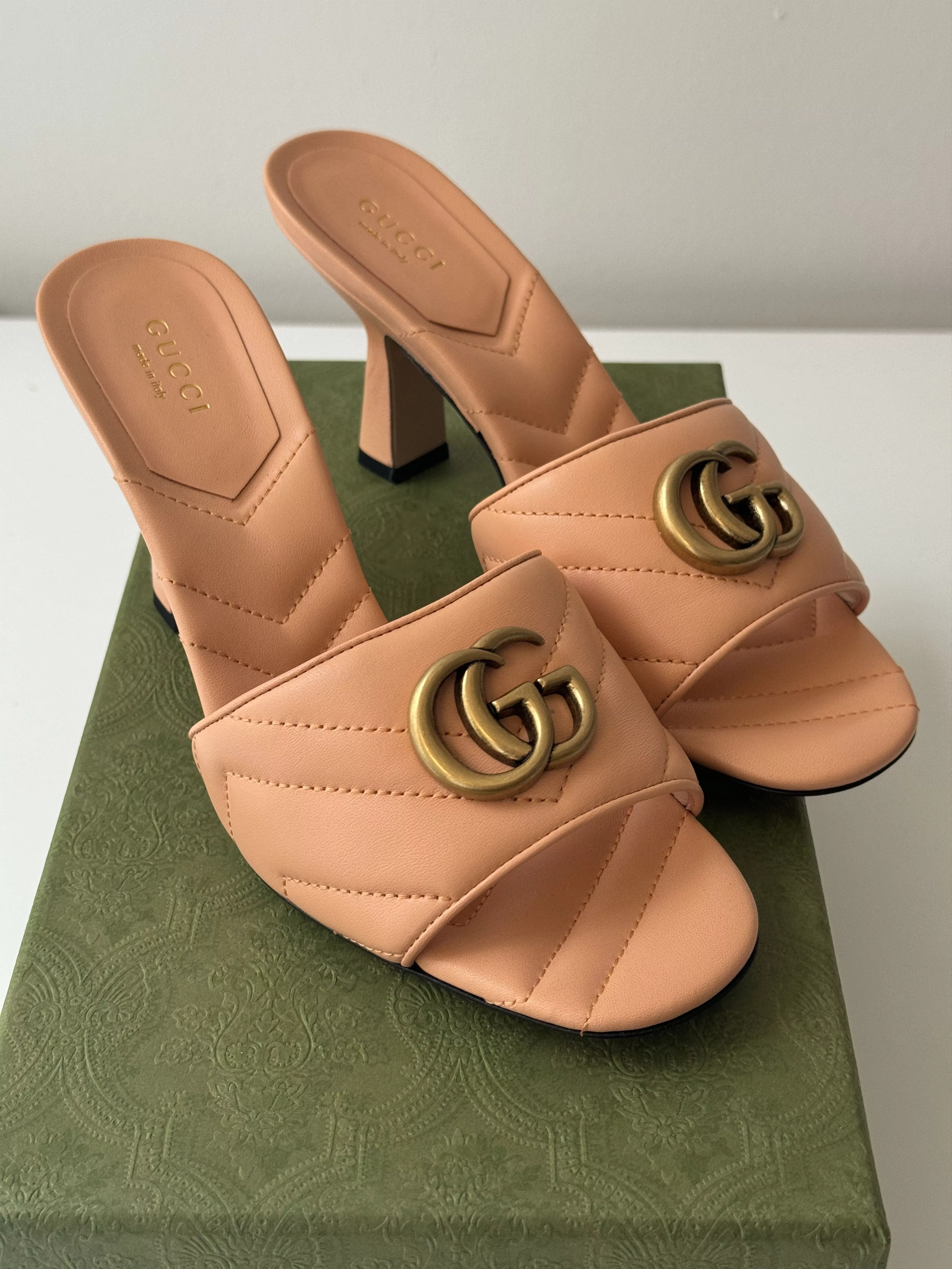 Gucci Sandals size 40 - GUCCI GG MARMONT DOUBLE G Sandals peach pink