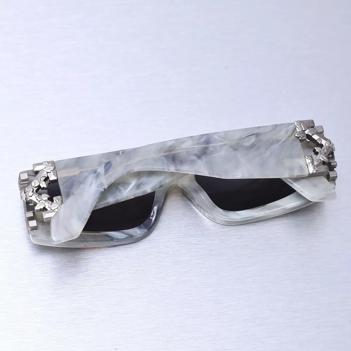 Off-White Sunglasses Off-White OFF WHITE ROMA SUNGLASSES Multi