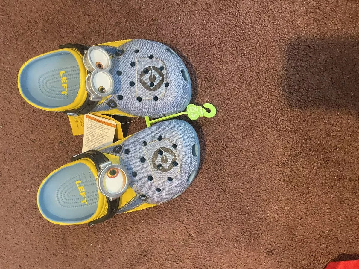 Crocs Slip Ons Despicable me minion crocs Blue