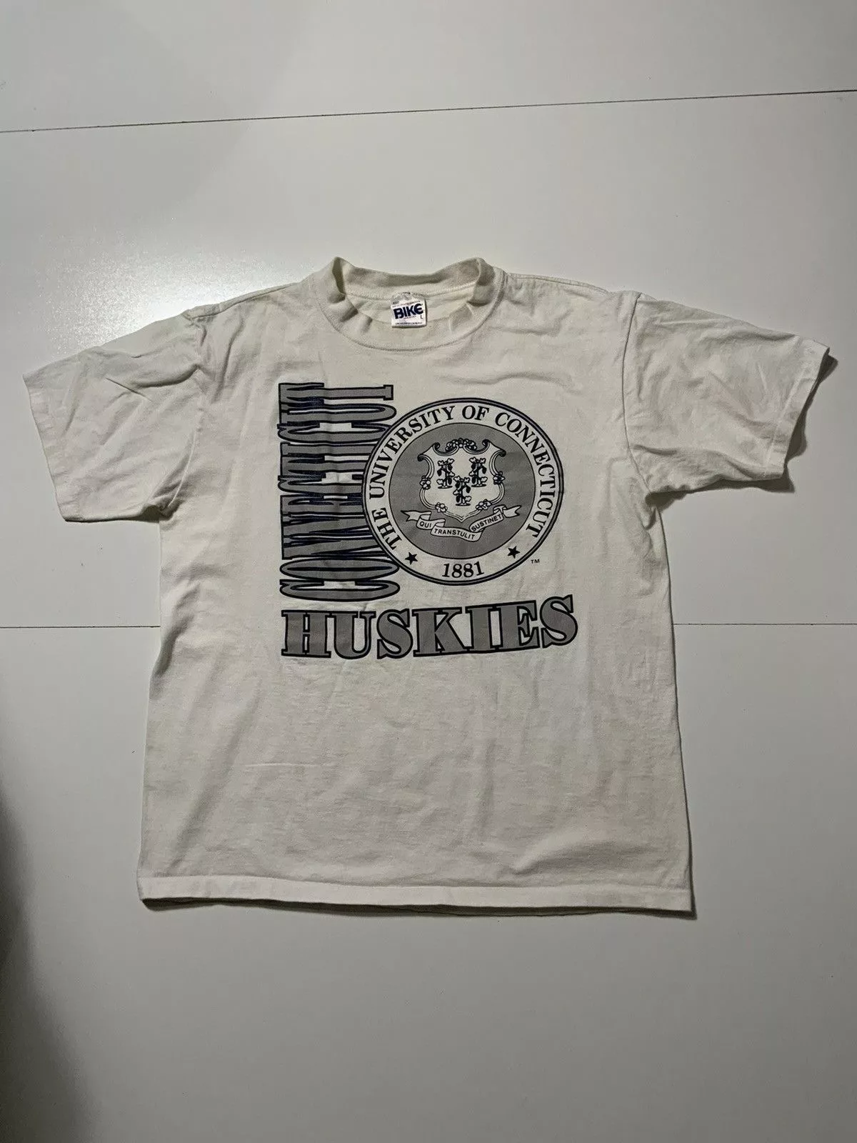 NCAA Short Sleeve T Shirts NCAA × Vintage UCONN University Connecticut Huskies Single Stitch T-Shirt White