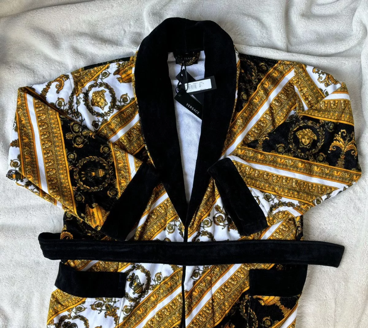 Versace Cloaks Capes Versace Dark Gold/Black Baroque Print Robe White
