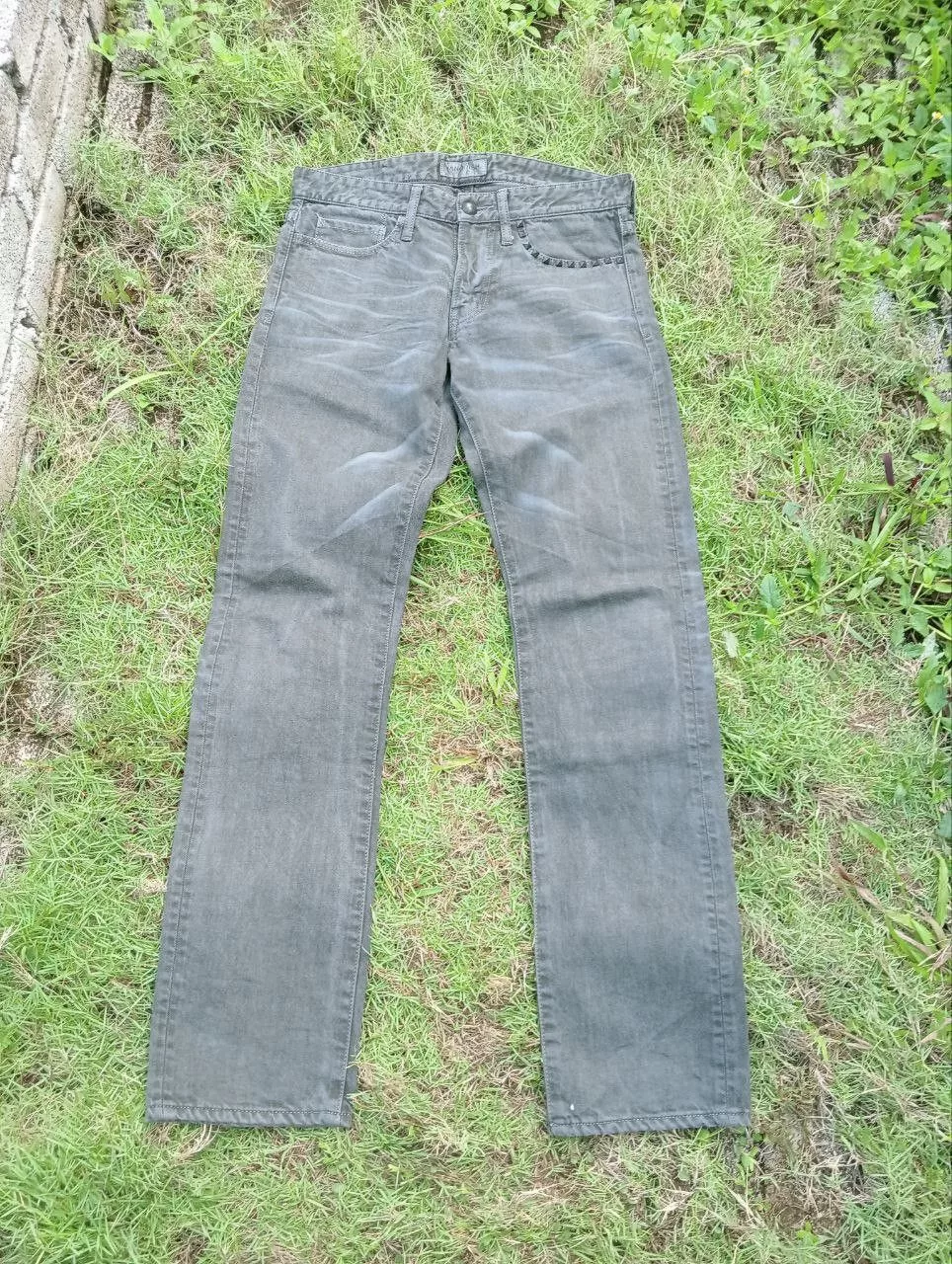 Vanquish Denim VANQUISH JAPAN USED LOOK STUDDED JEANS Gray Vintage