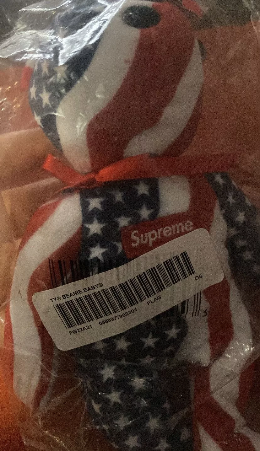 Supreme Supreme Supreme flag bear Multi