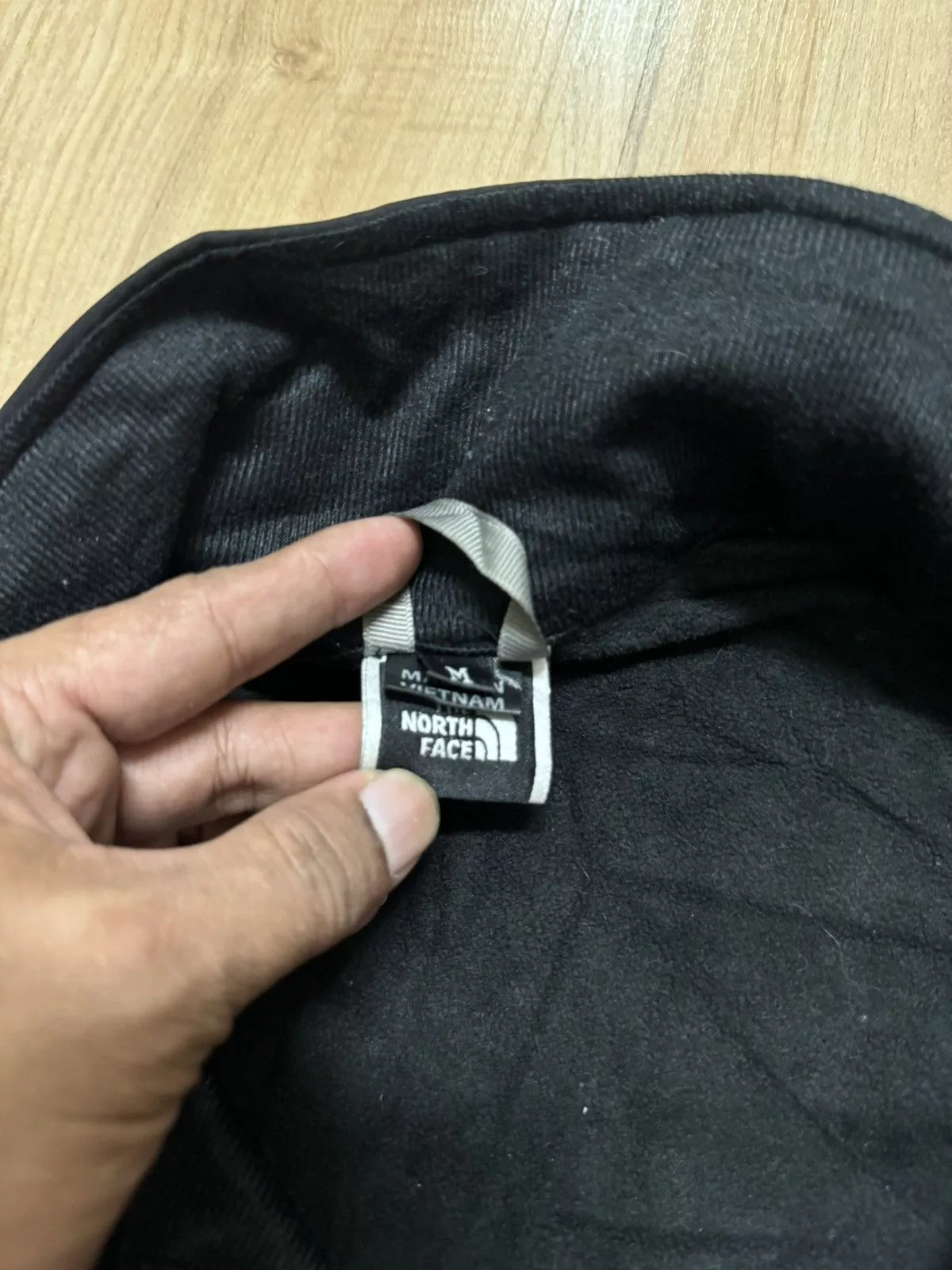 The North Face Light Jackets THE NORTH FACE WINDSTOPPER JACKET Black