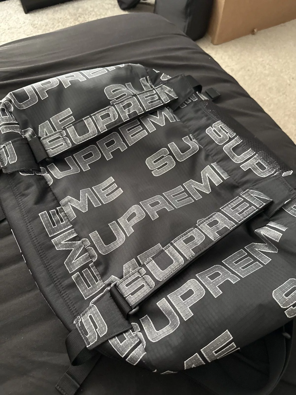 Supreme Supreme Supreme SS22 Duffle Bag Black