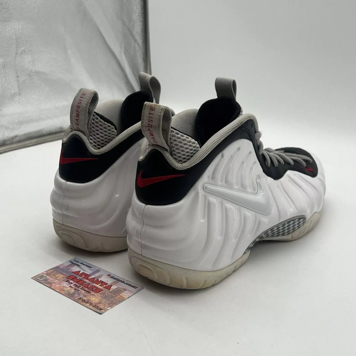 Nike Low Top Sneakers Nike Air Foamposite pro chrome white