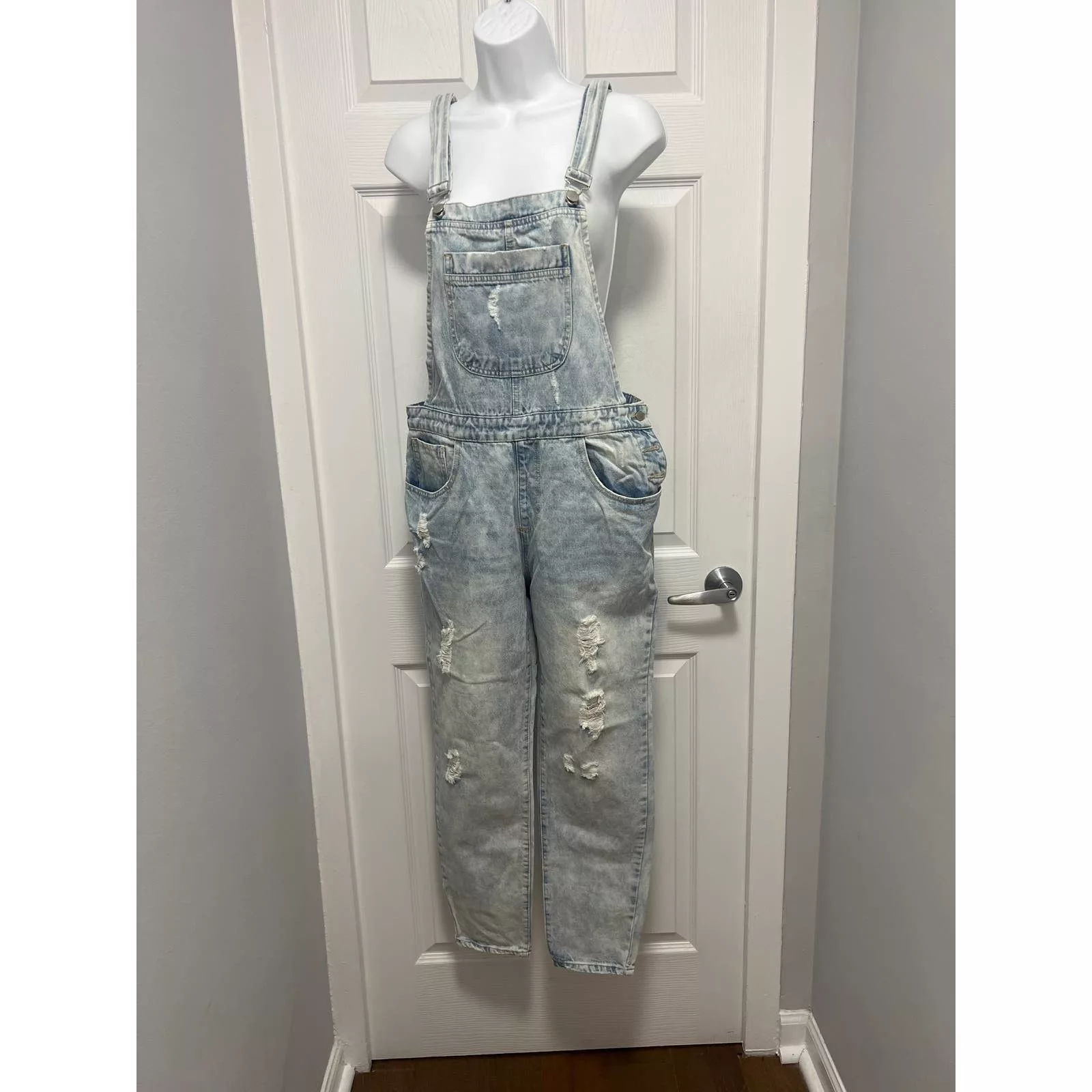 Forever 21 Jeans Light Wash Denim Skirt Overalls size 29 Forever 21 Blue