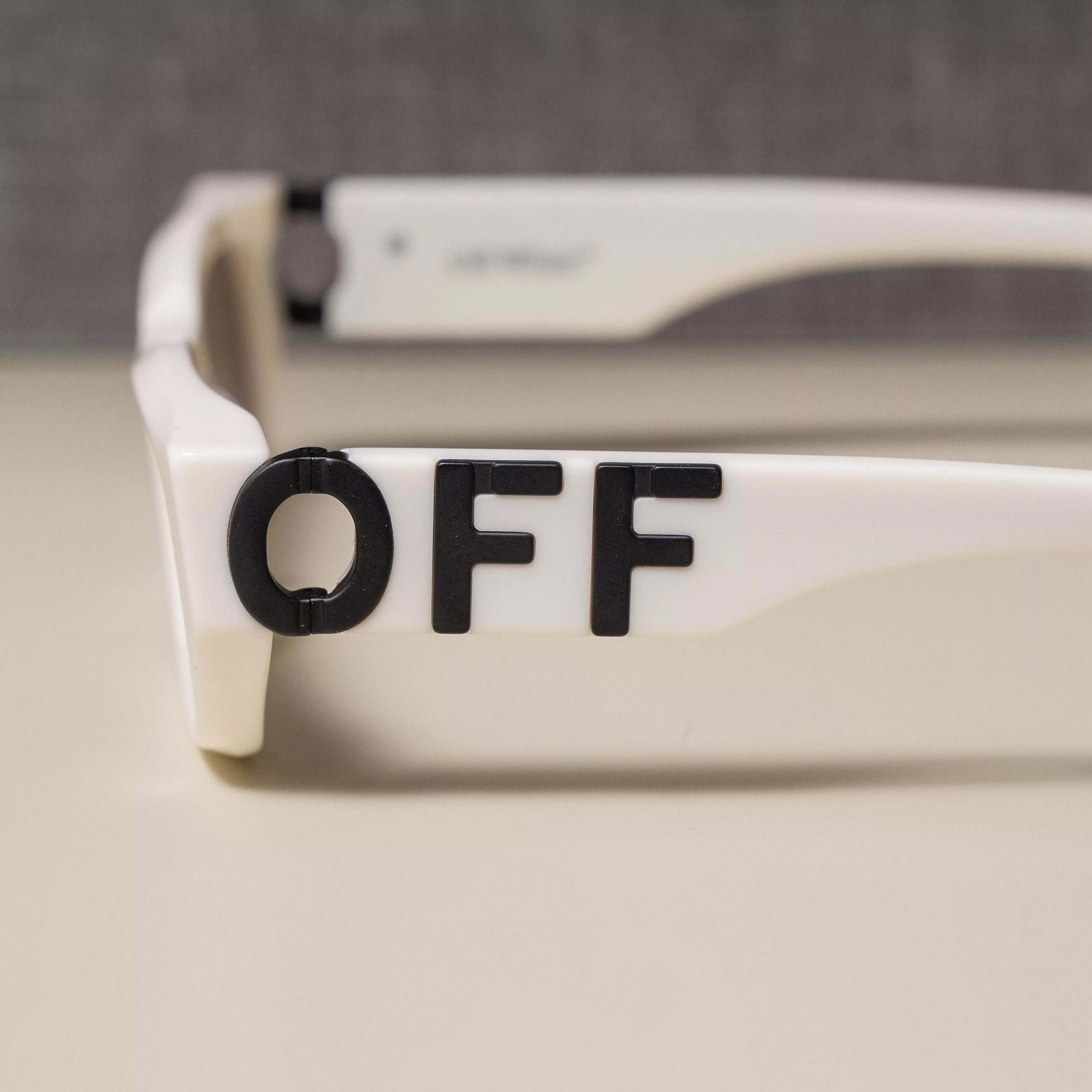 Off-White Sunglasses Off-White OFF WHITE Fillmore Rectangular Frame Sunglasses WHITE