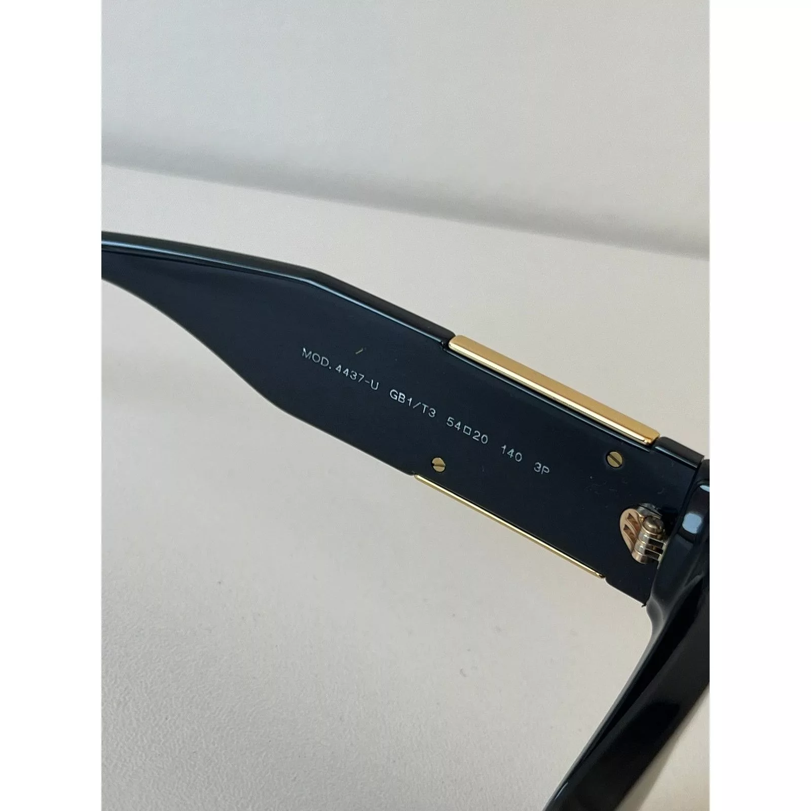 Versace Sunglasses NEW Versace VE4437U Polarized Sunglasses in Black