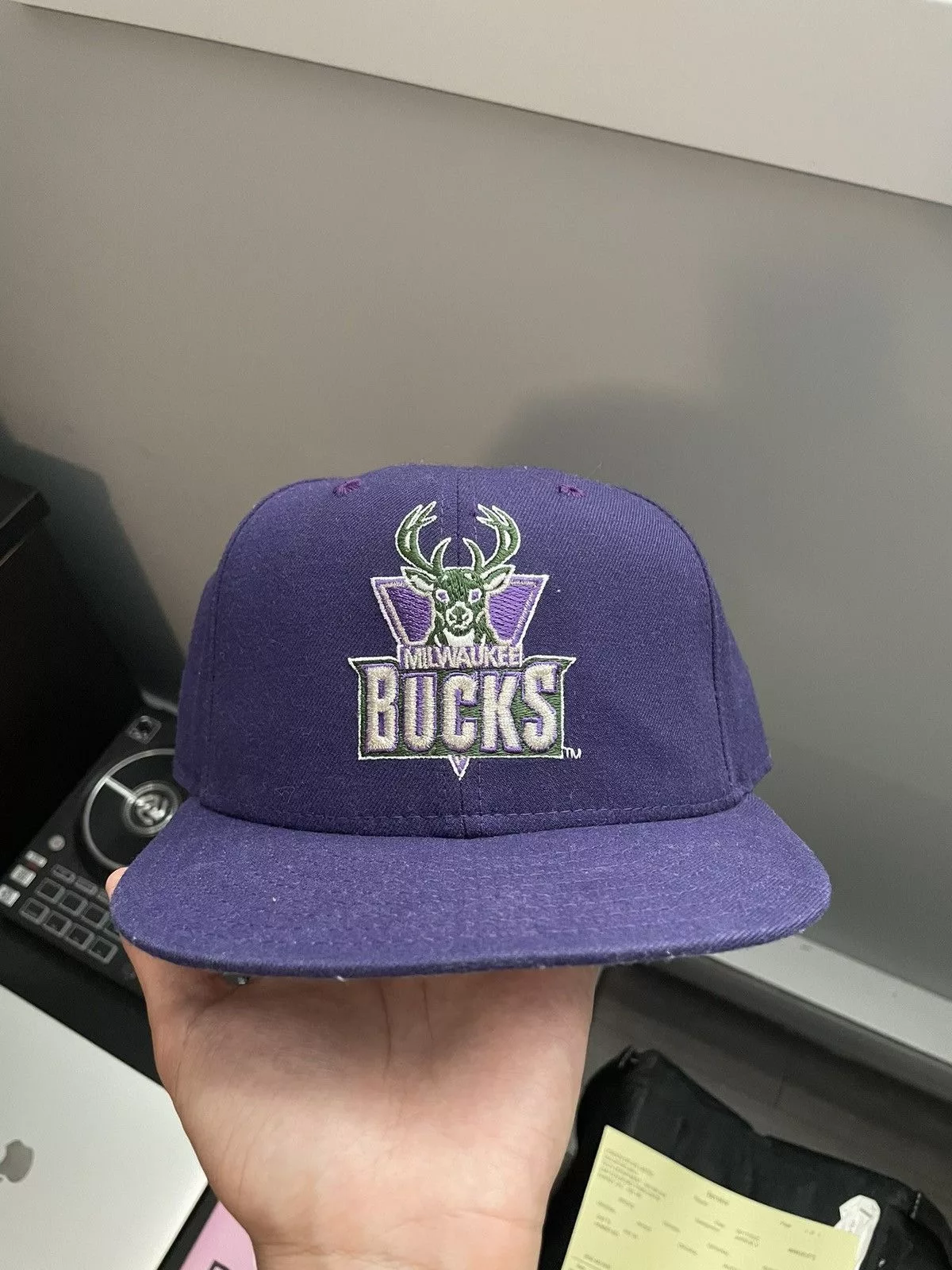 NBA Hats NBA × Vintage Vintage Milwaukee Bucks Hat Purple