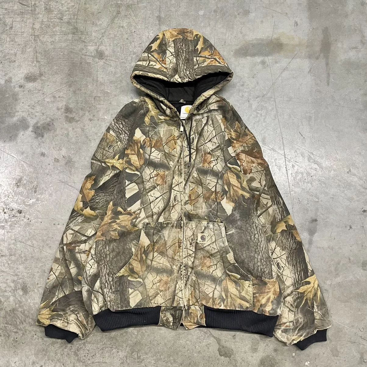 Carhartt Heavy Coats Carhartt × Realtree × Vintage Vintage Carhartt Hooded Jacket Realtree Camo Multi