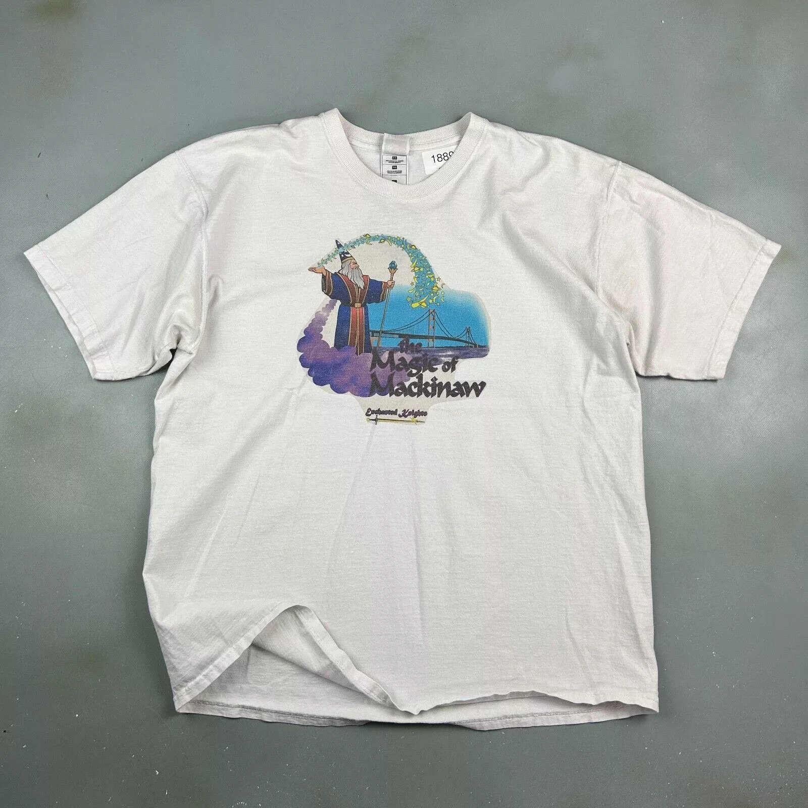 Fruit Of The Loom Short Sleeve T Shirts Fruit Of The Loom VINTAGE | Enchanted Knights Magic Of Mackinaw T-Shirt sz XL White