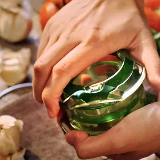 Garlic Twist Green