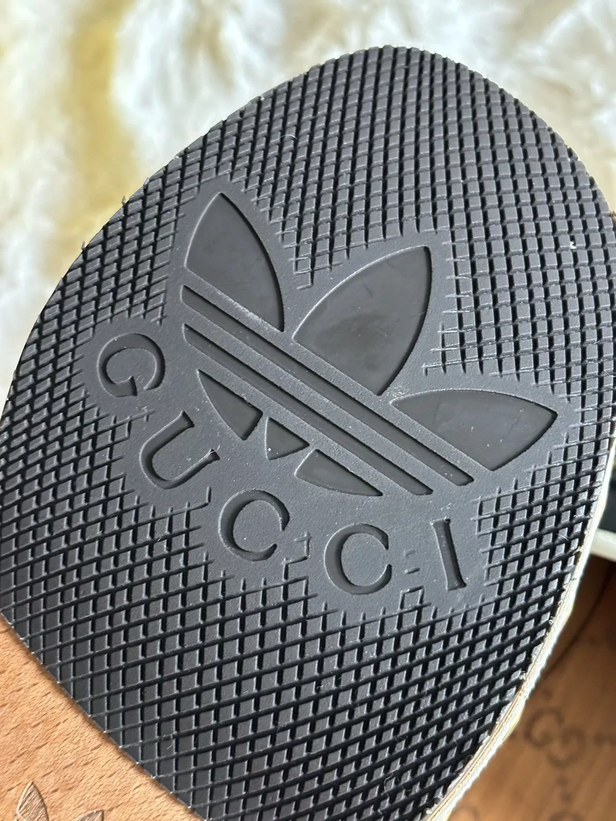 Gucci Slip Ons Gucci clog Black
