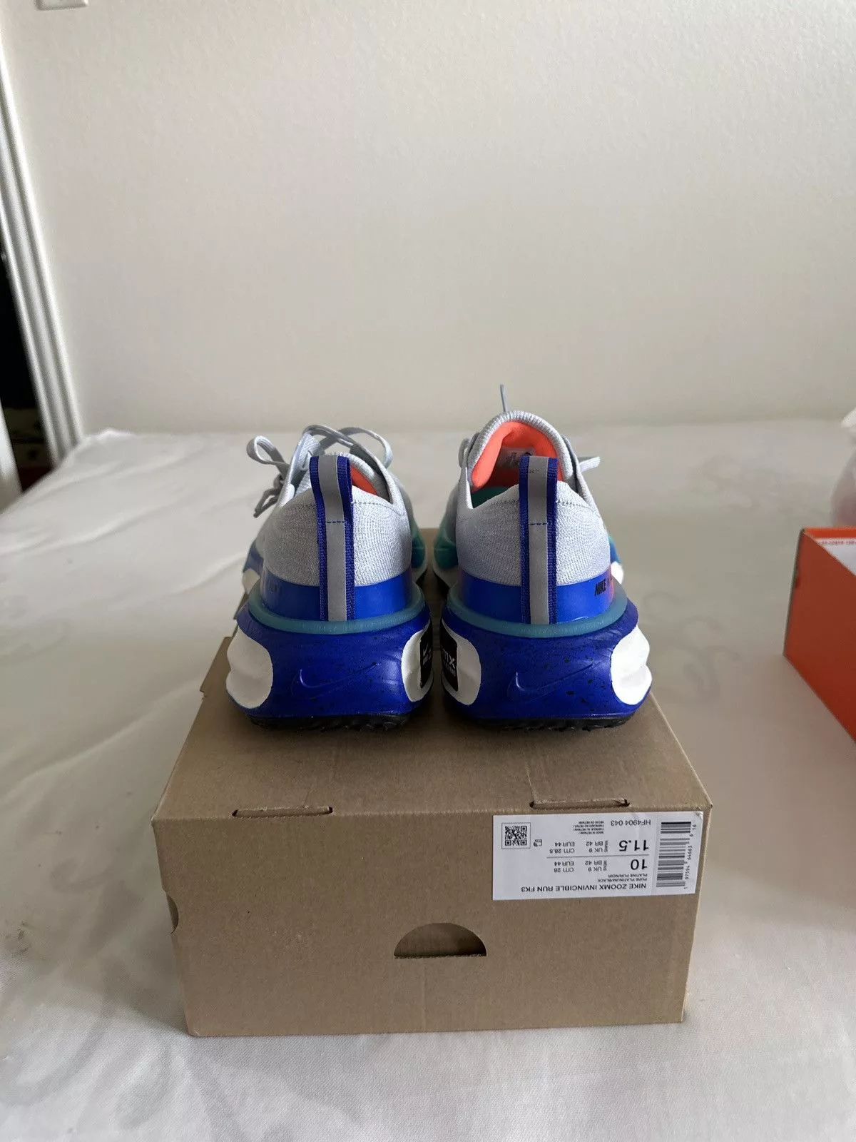 Nike Low Top Sneakers Nike Invincible 3 White