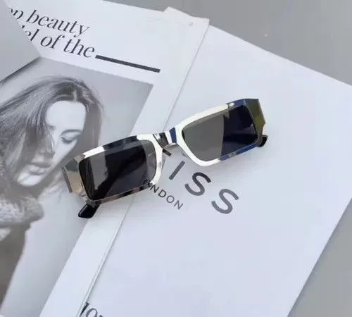 Vintage Sunglasses Vintage square frame sunglasses Black