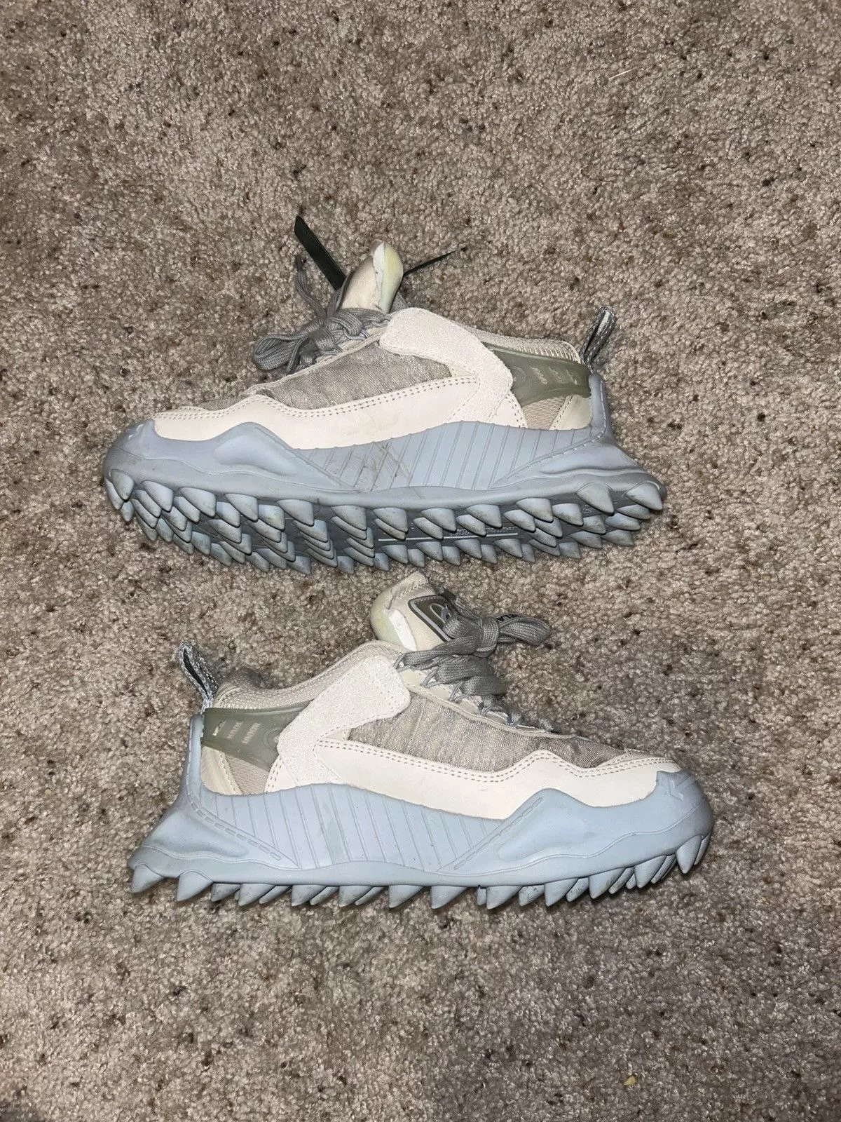 Off-White Low Top Sneakers Off-White Off white Brown