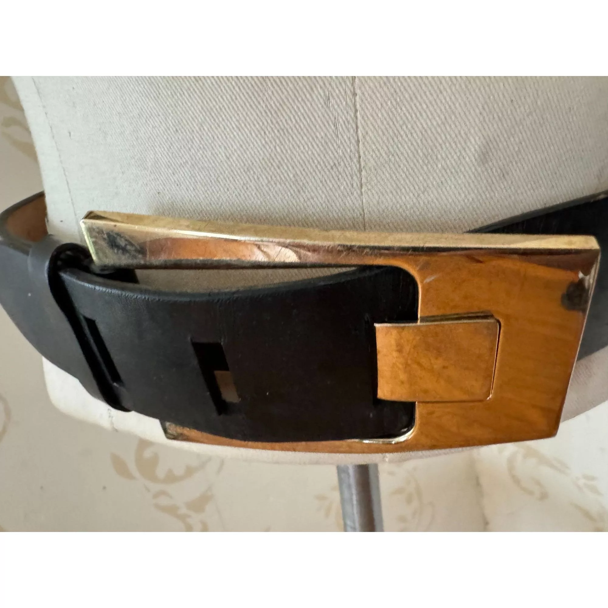 Gucci Belts Vintage Italy Ladies Gucci Black Leather Gucci Belt Size 75