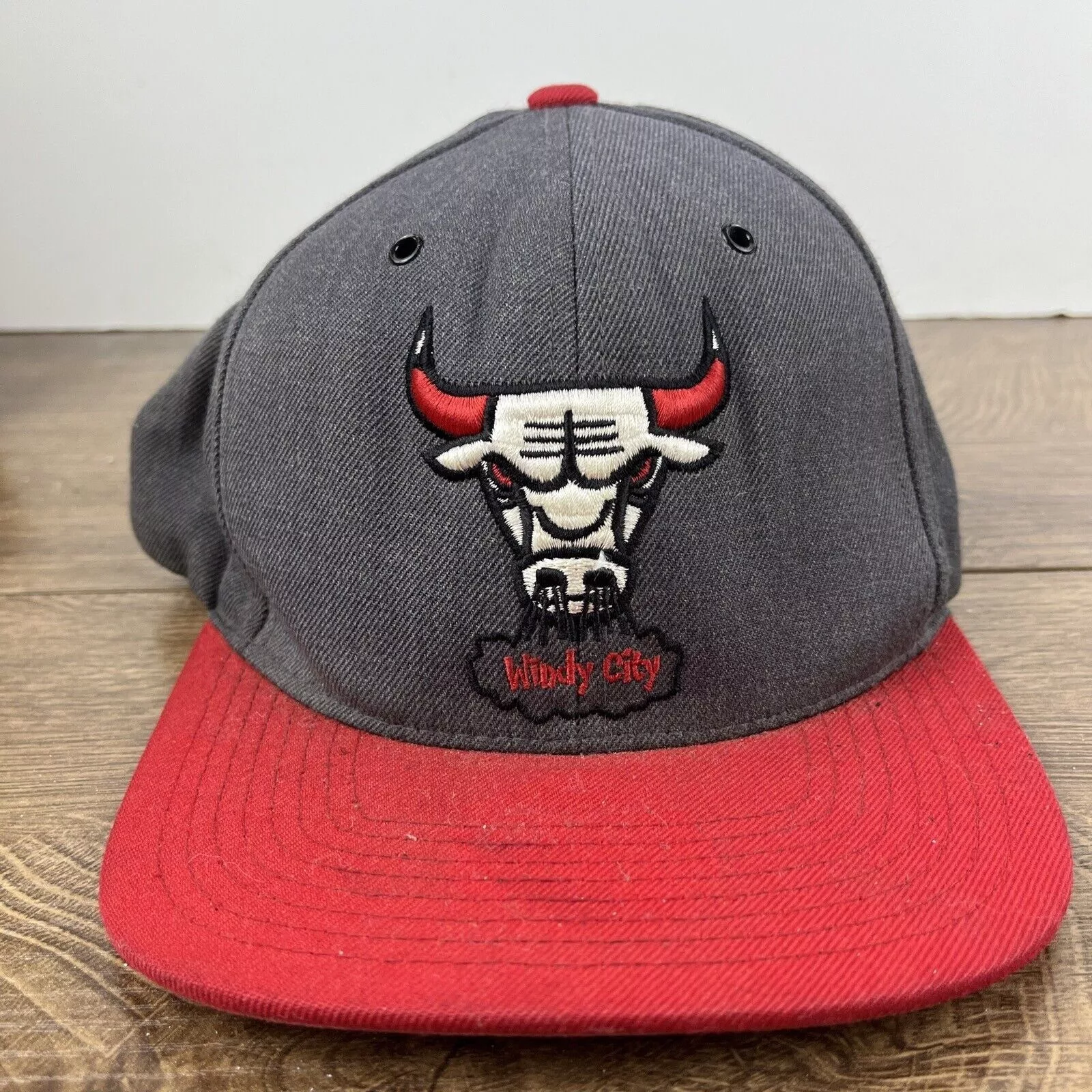 Mitchell & Ness Hats Chicago Bulls Snapback Hat Mitchell & Ness Gray Adjustable H