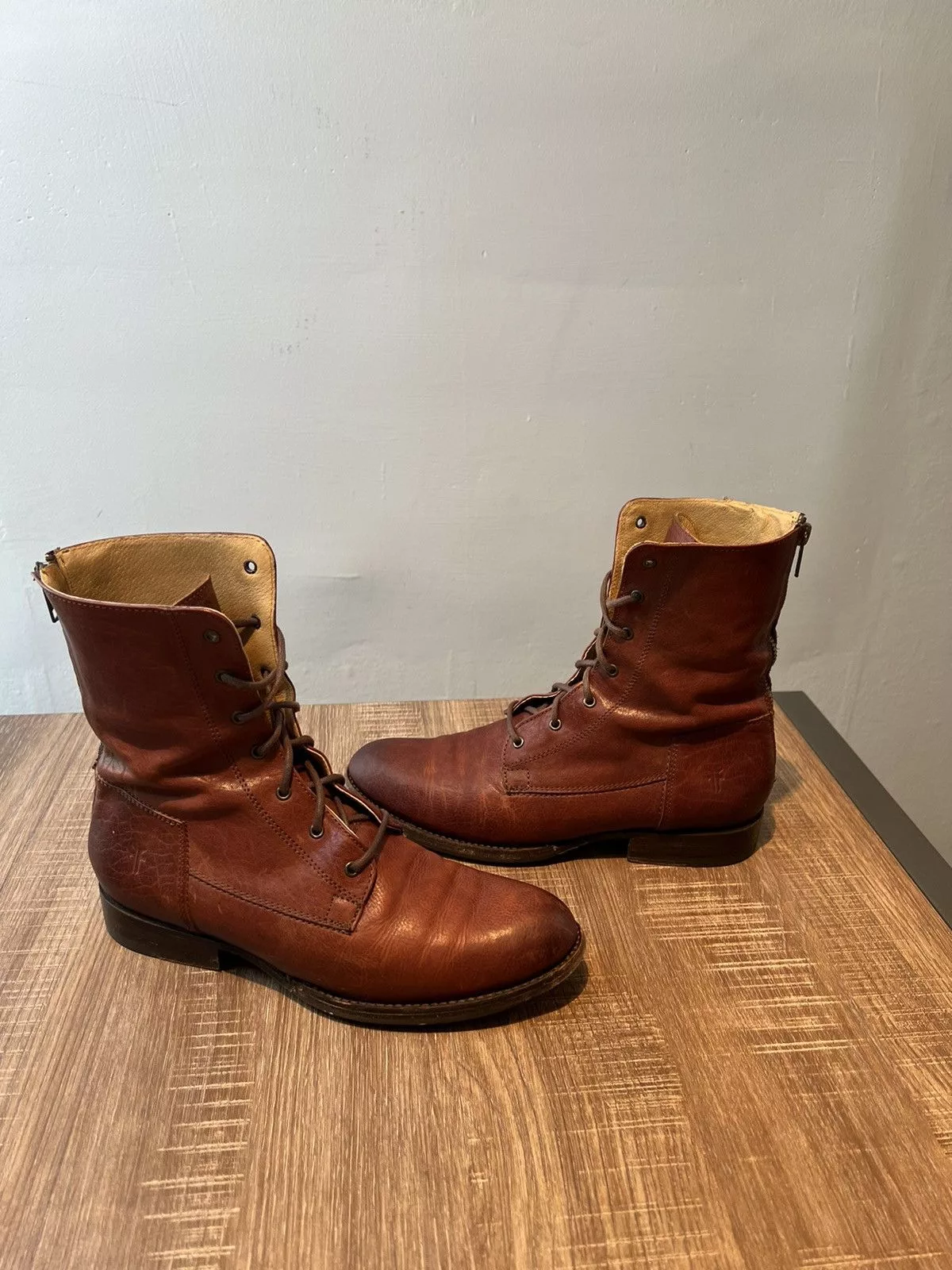 Frye Boots Womens 8 B 3476216 Brown Leather Zip Back