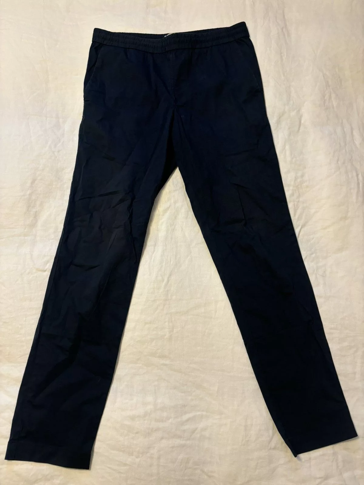 Everlane Casual Pants Black Drawstring Casual Everlane Pants - Size M (32x32)