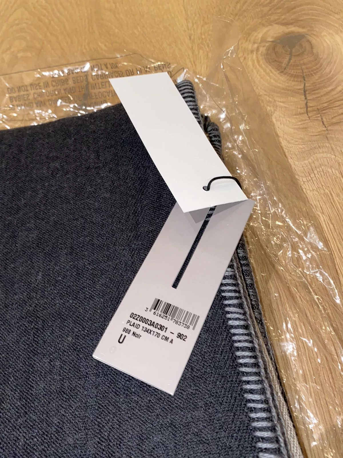 Daniel Arsham Miscellaneous Daniel Arsham × Dior Daniel Arsham x Dior Blanket Black