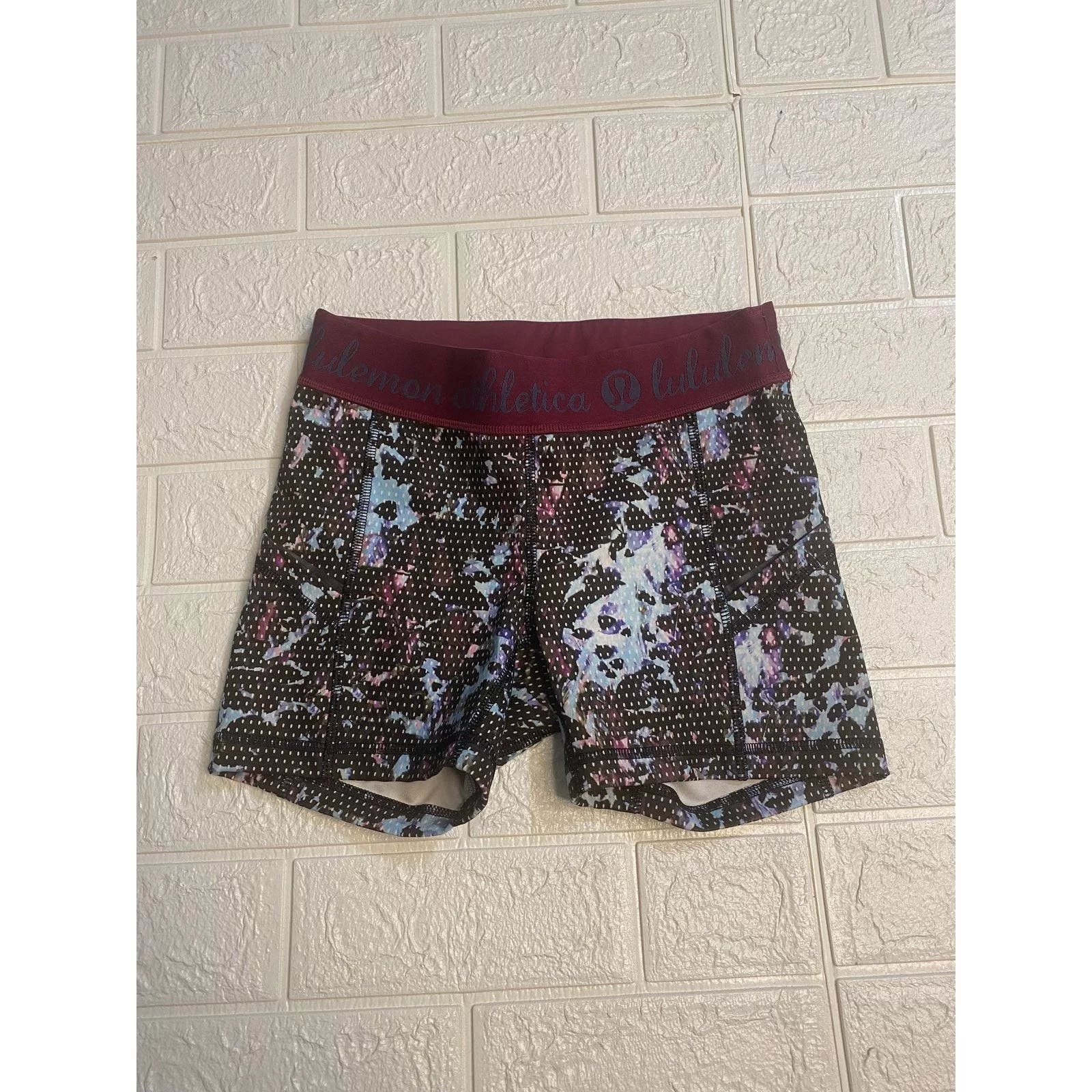 lululemon shorts size 4 Purple