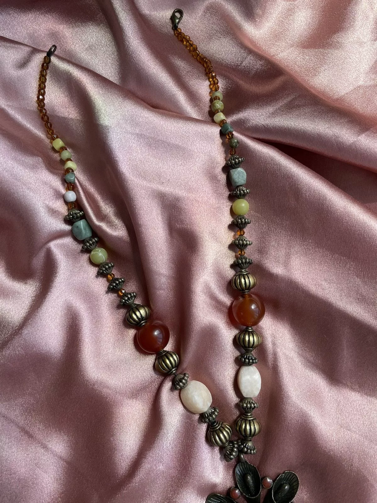 Vintage Necklaces Vintage necklace Brown