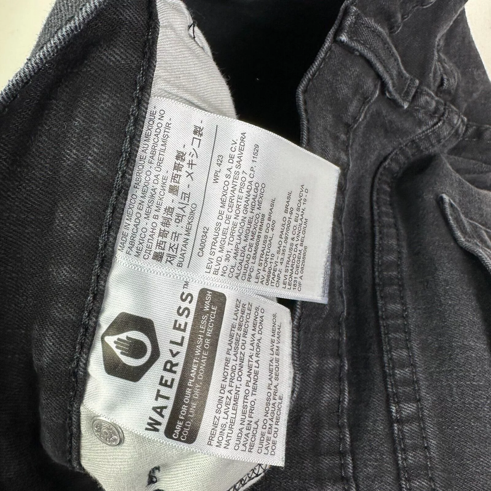 Levi's Denim Levi's Levis 505 Regular Fit Straight Leg Jeans *Missing Button* Black