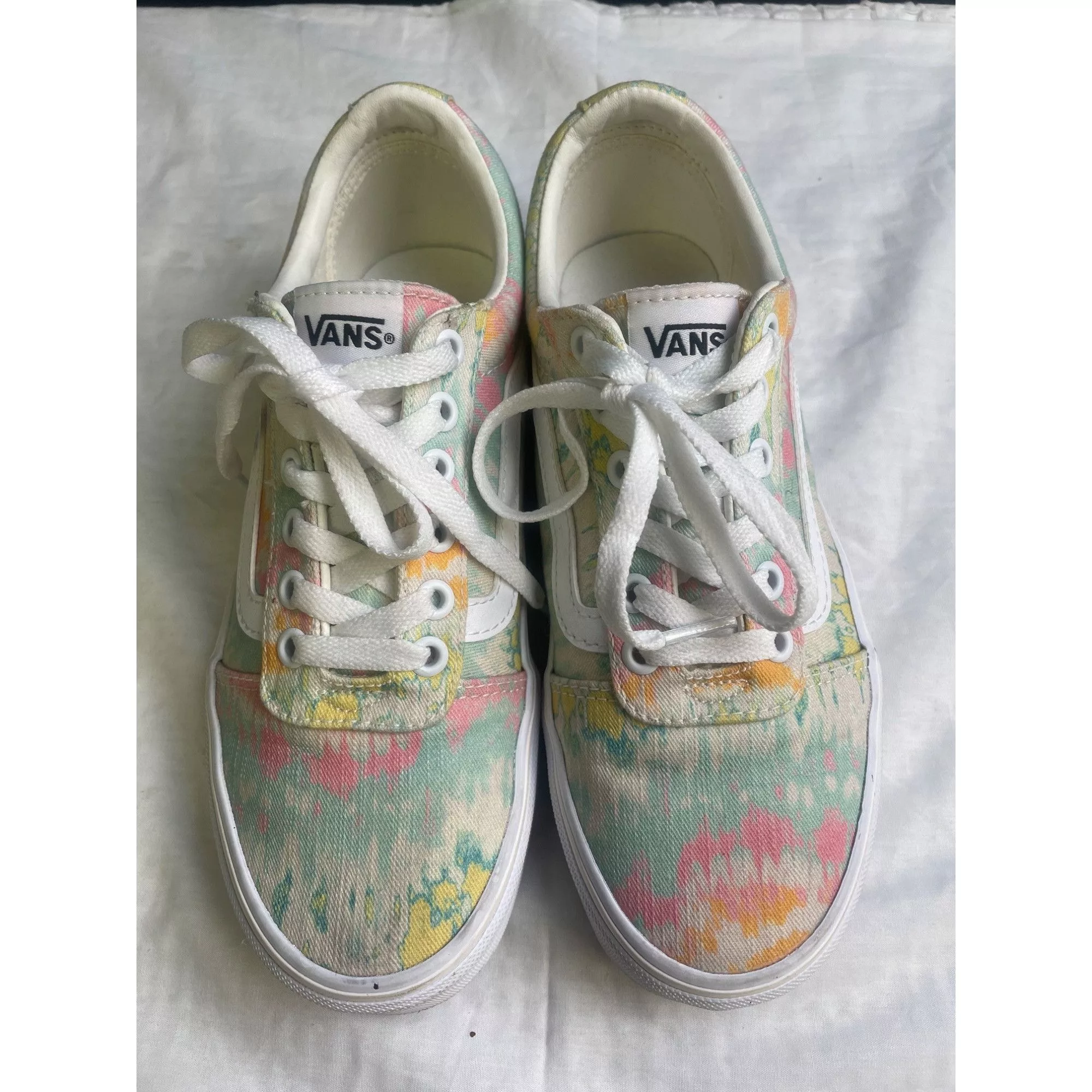 Vans Low Top Sneakers VANS Women's Psychedelic Tie Dye Sneakers/Shoes Size 7 SKU 3 Multi