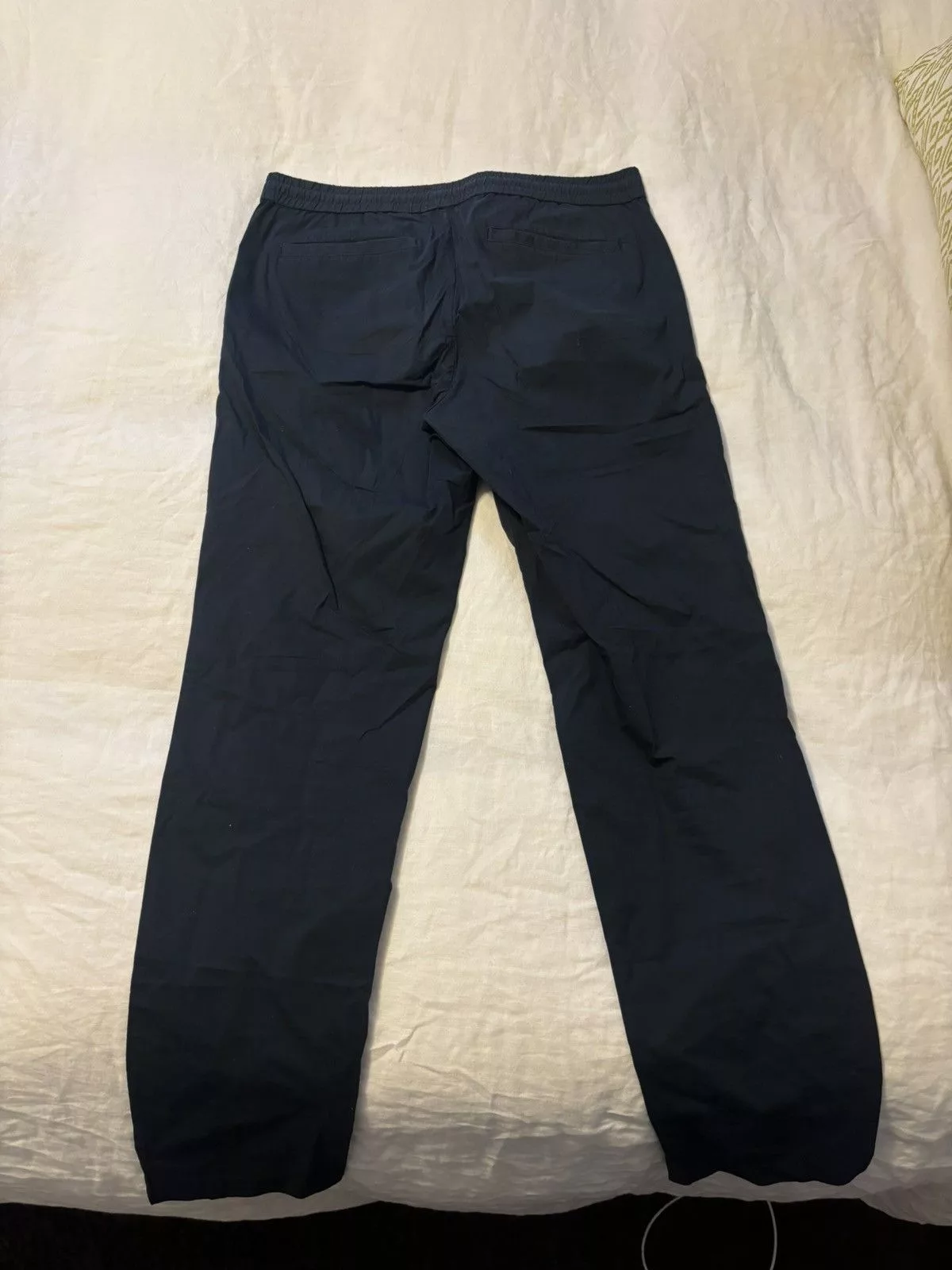 Everlane Casual Pants Black Drawstring Casual Everlane Pants - Size M (32x32)