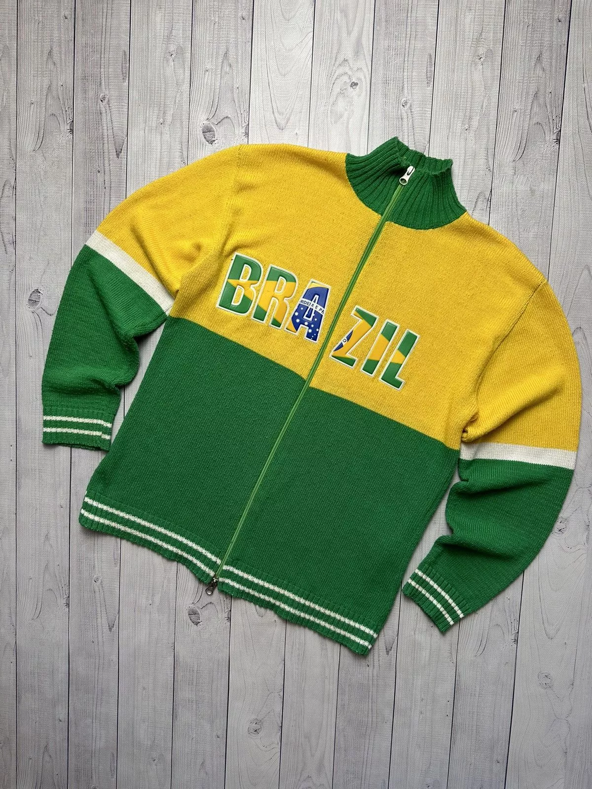 Vintage Bombers Vintage Brazil soccer zip Sweater rare logo size M Yellow Streetwear