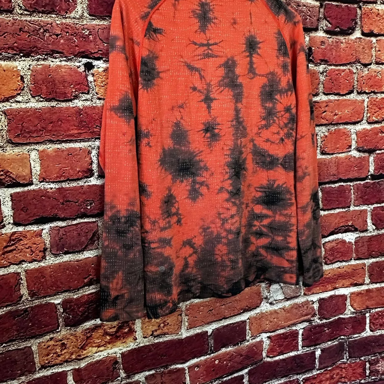 Lululemon Long Sleeve T Shirts LULULEMON Metal Vent Tech 1/2 Orange