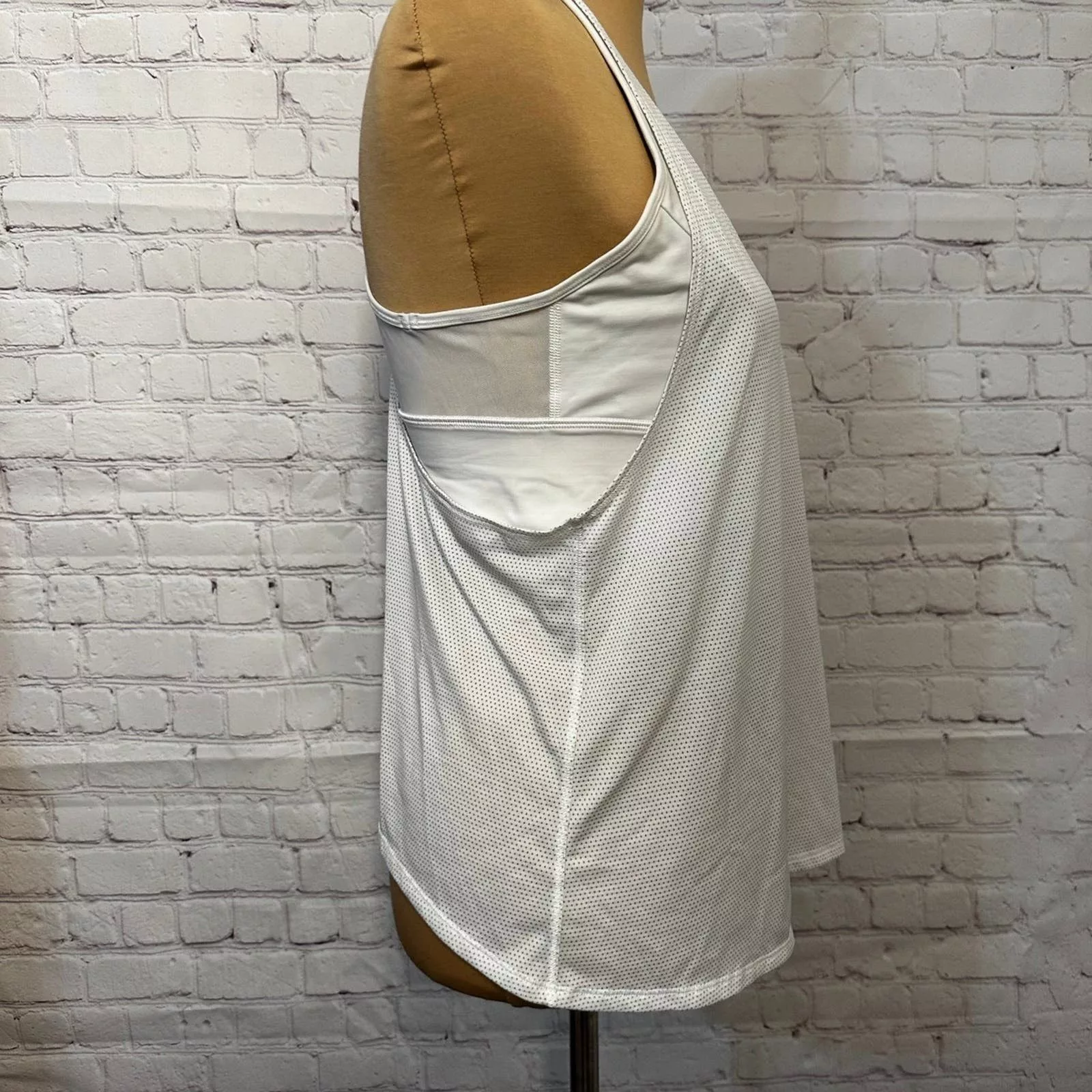 Lululemon Tank Tops Lululemon Tank Top White