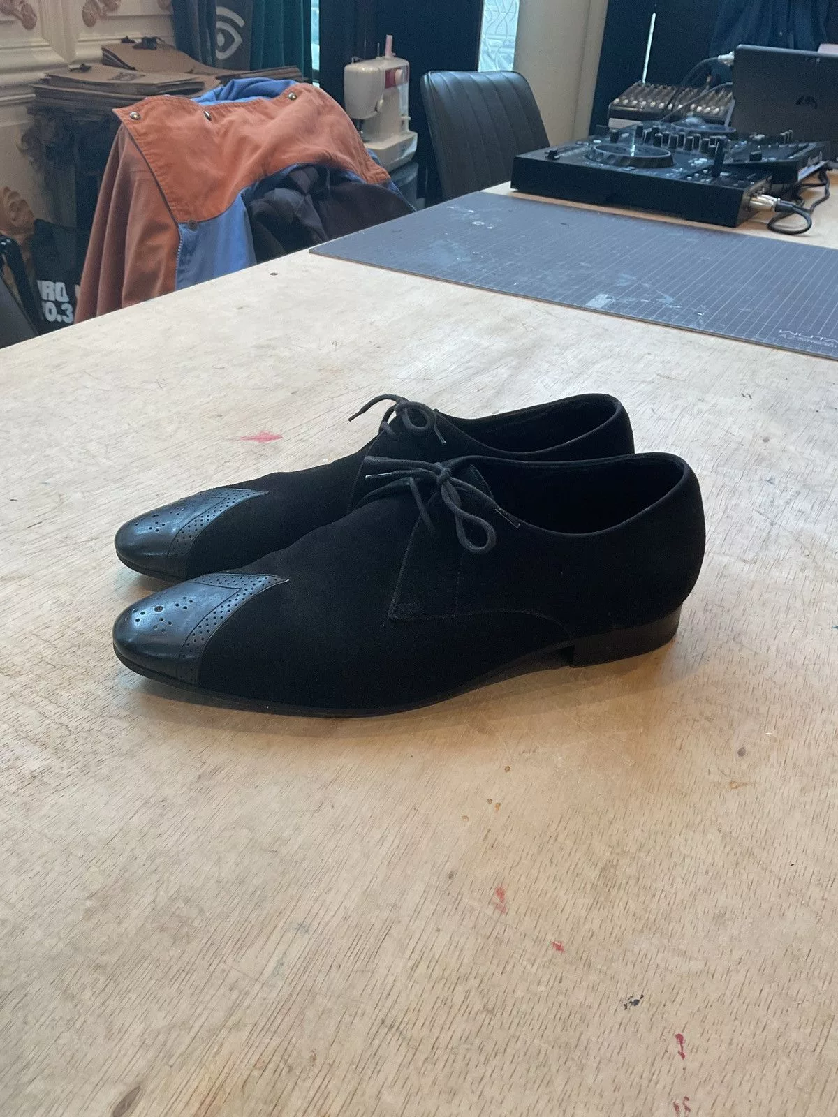 Saint Laurent Paris Formal Shoes Saint Laurent Paris Saint Laurent Suede/Leather Shoe Black