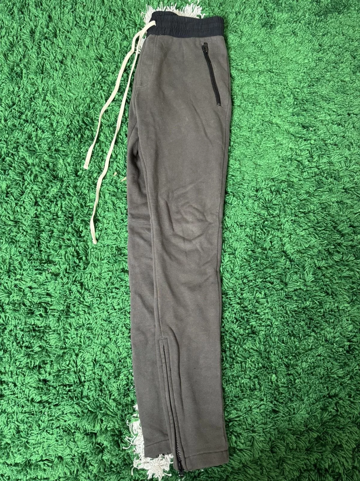 FOG Sweatpants Joggers FOG grey / raven sweatpants Gray