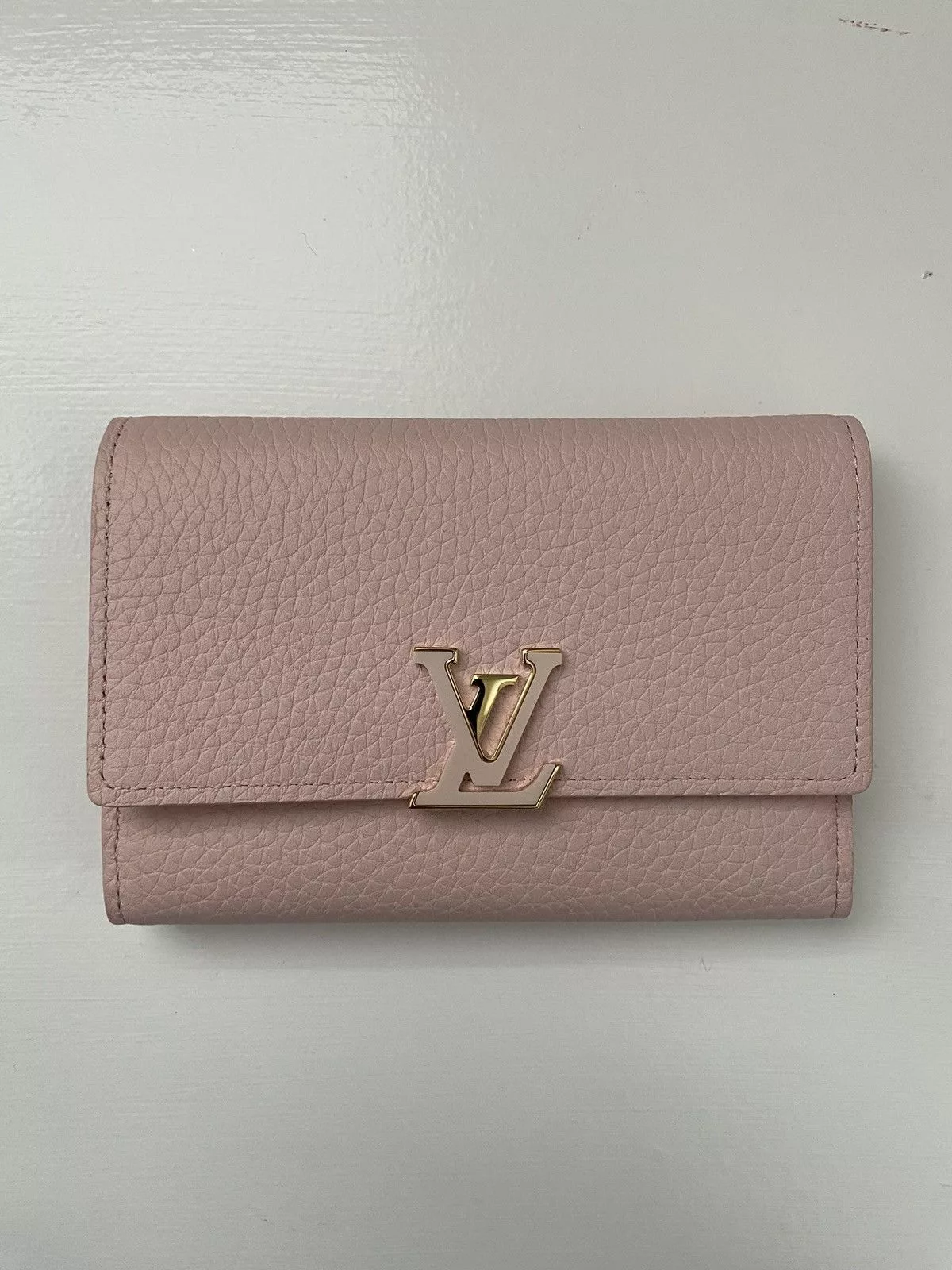 Louis Vuitton Wallets Authentic Louis Vuitton Capucines Wallet Pink