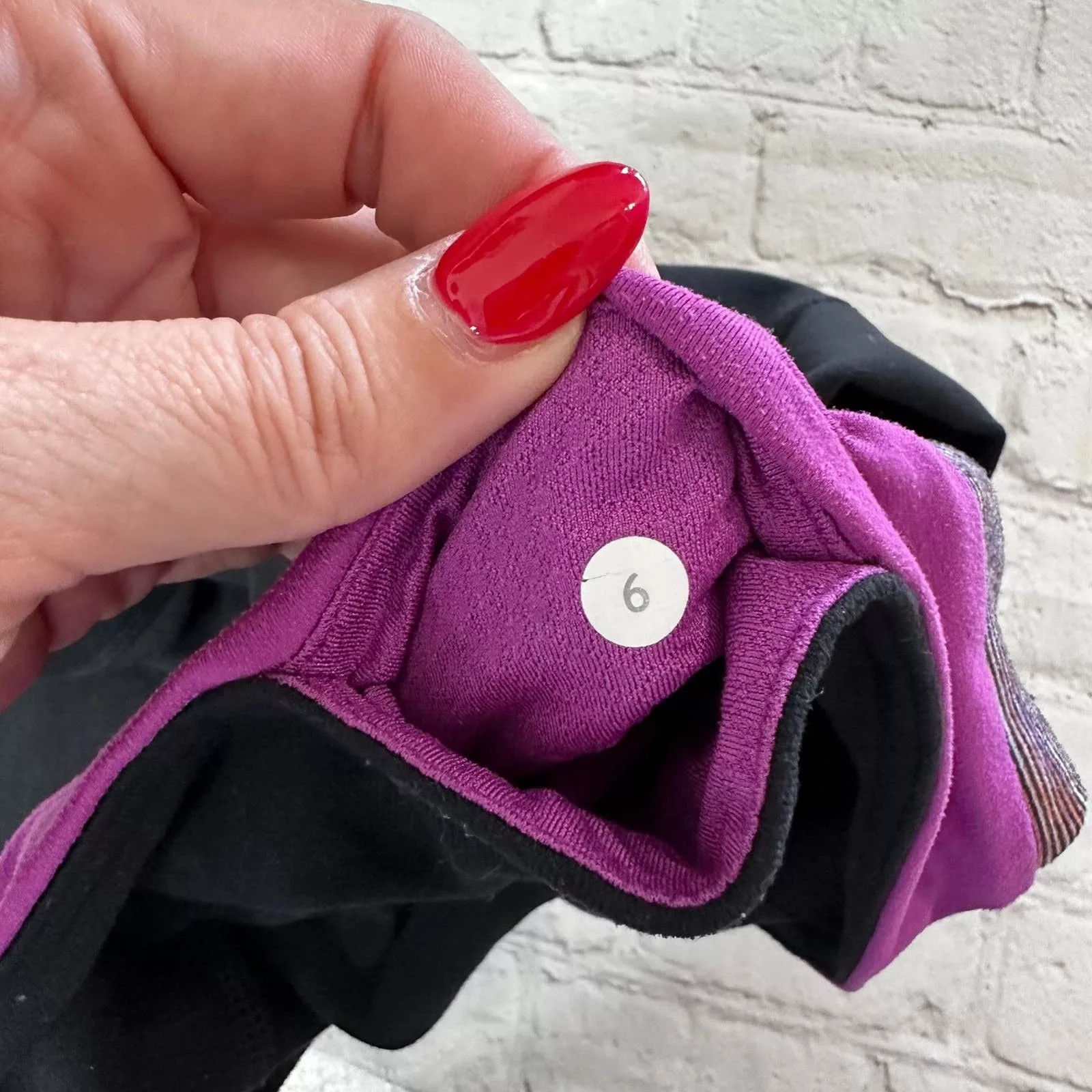 Capri Lululemon leggings size 4 Black