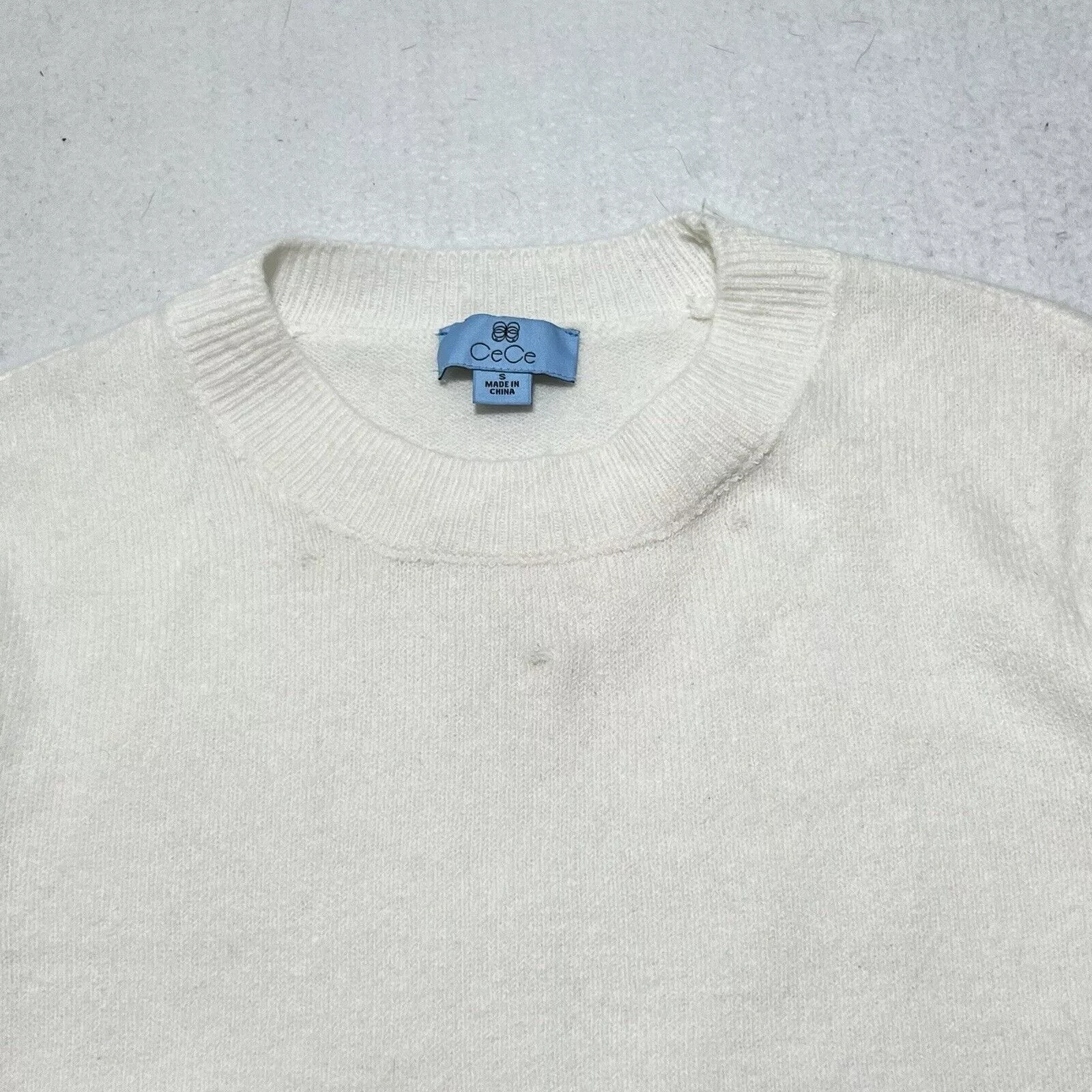 Nordstrom Sweatshirts Nordstrom CeCe Small Crewneck Pullover Lightweight Knit White Sweater