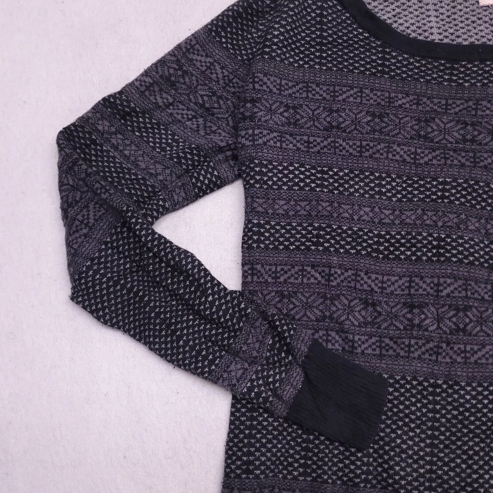 Forever 21 Jackets Forever 21 Pullover Cotton Sweater Womens Size XS Black
