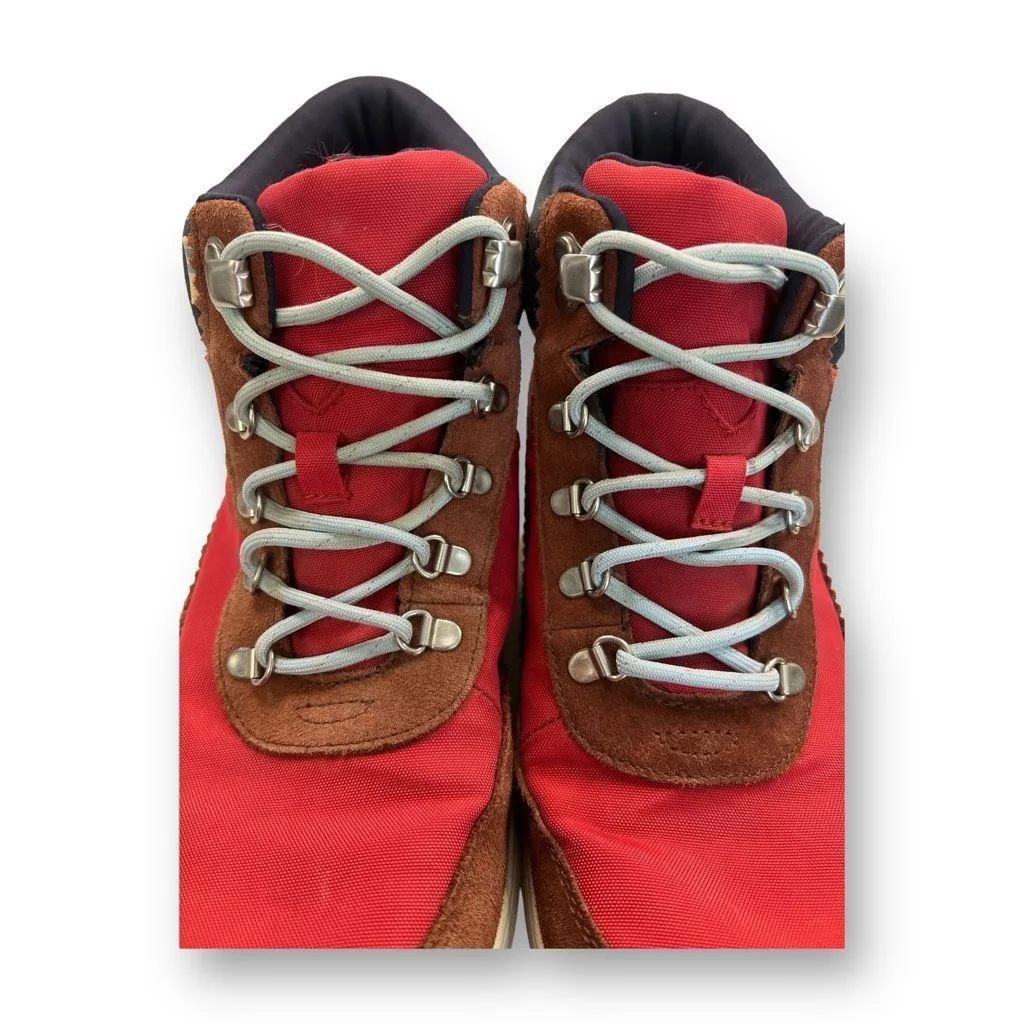 Toms Boots Toms Cascada Waterproof Boots Size 9 Red