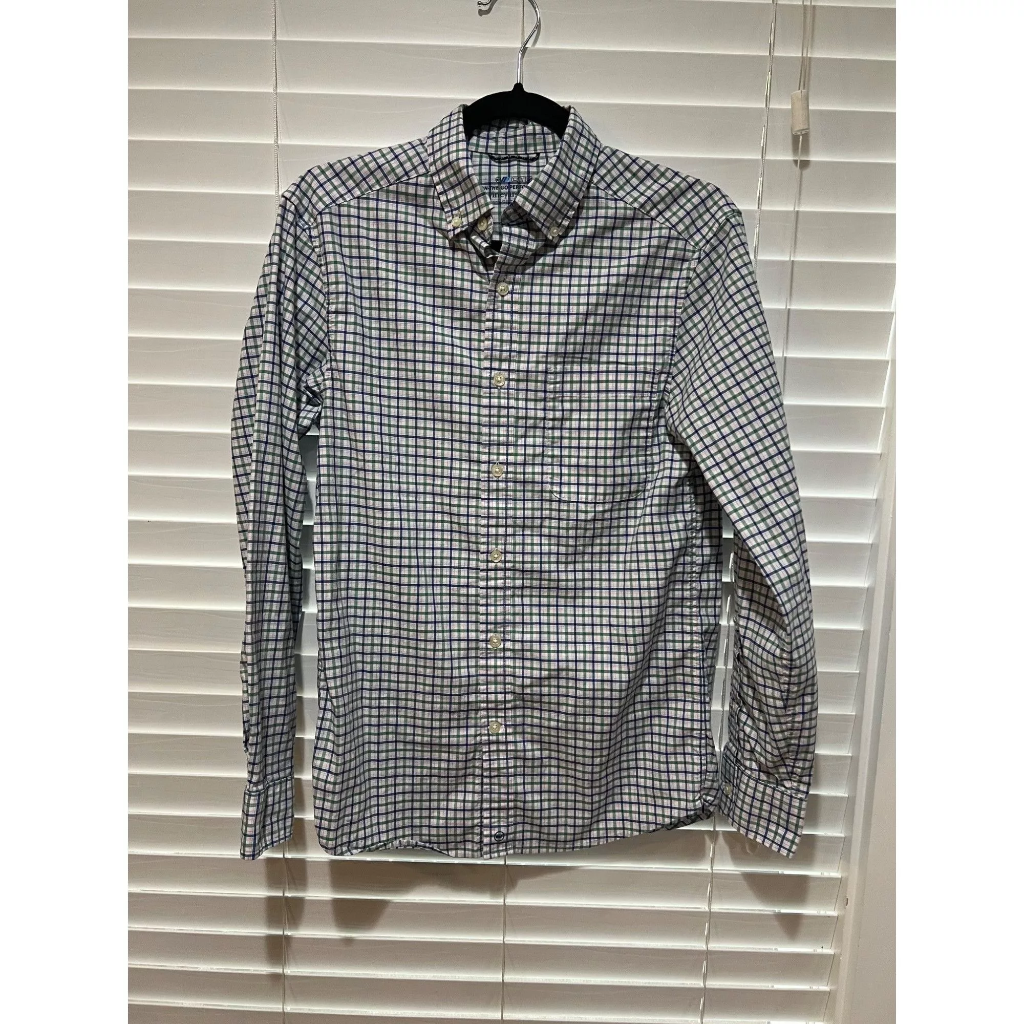 Vineyard Vines Shirts Button Ups Vineyard Vines OTG Performance Style Button Up Shirt - Size White