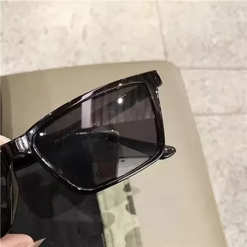 Vintage Sunglasses Vintage square frame sunglasses Black