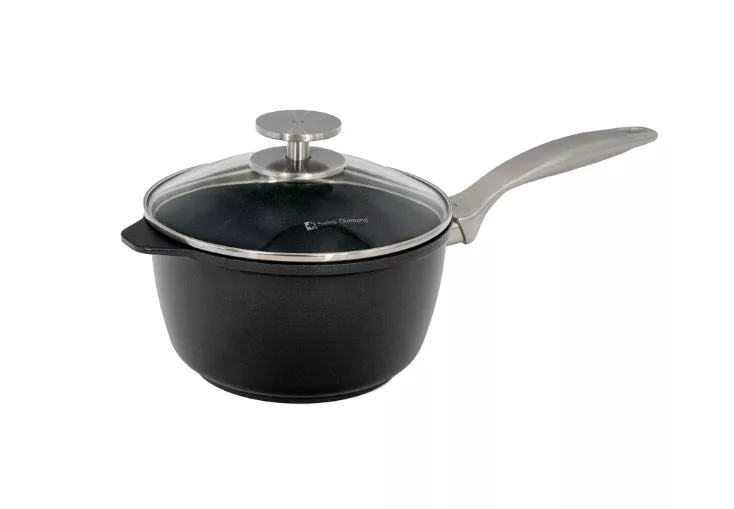 CXD 2.2 qt Saucepan w/Lid