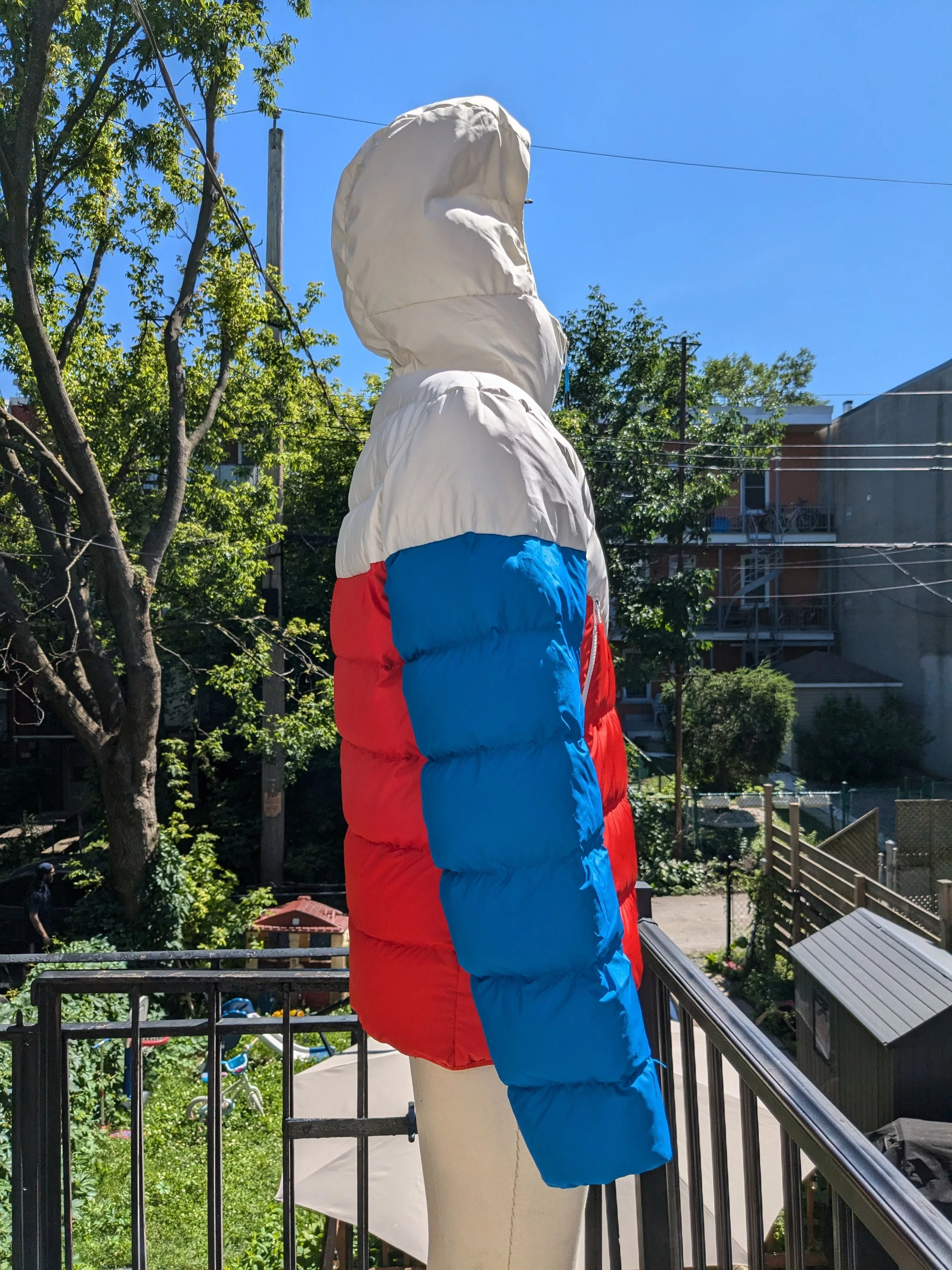 Nike Bombers Nike NSW Windrunner Down Fill Puffer Jacket, Model #928833 Multi