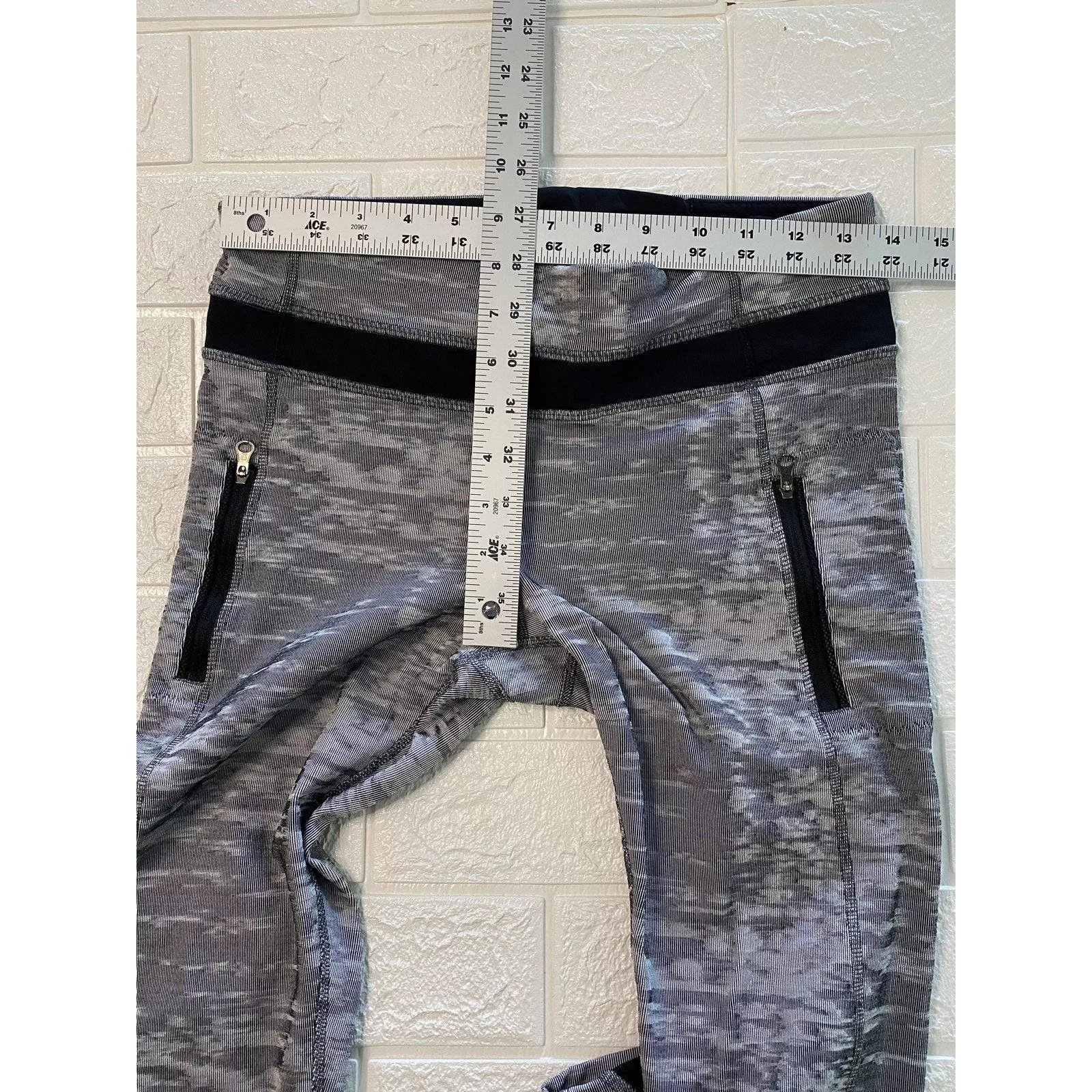 lululemon leggings size 8 Gray