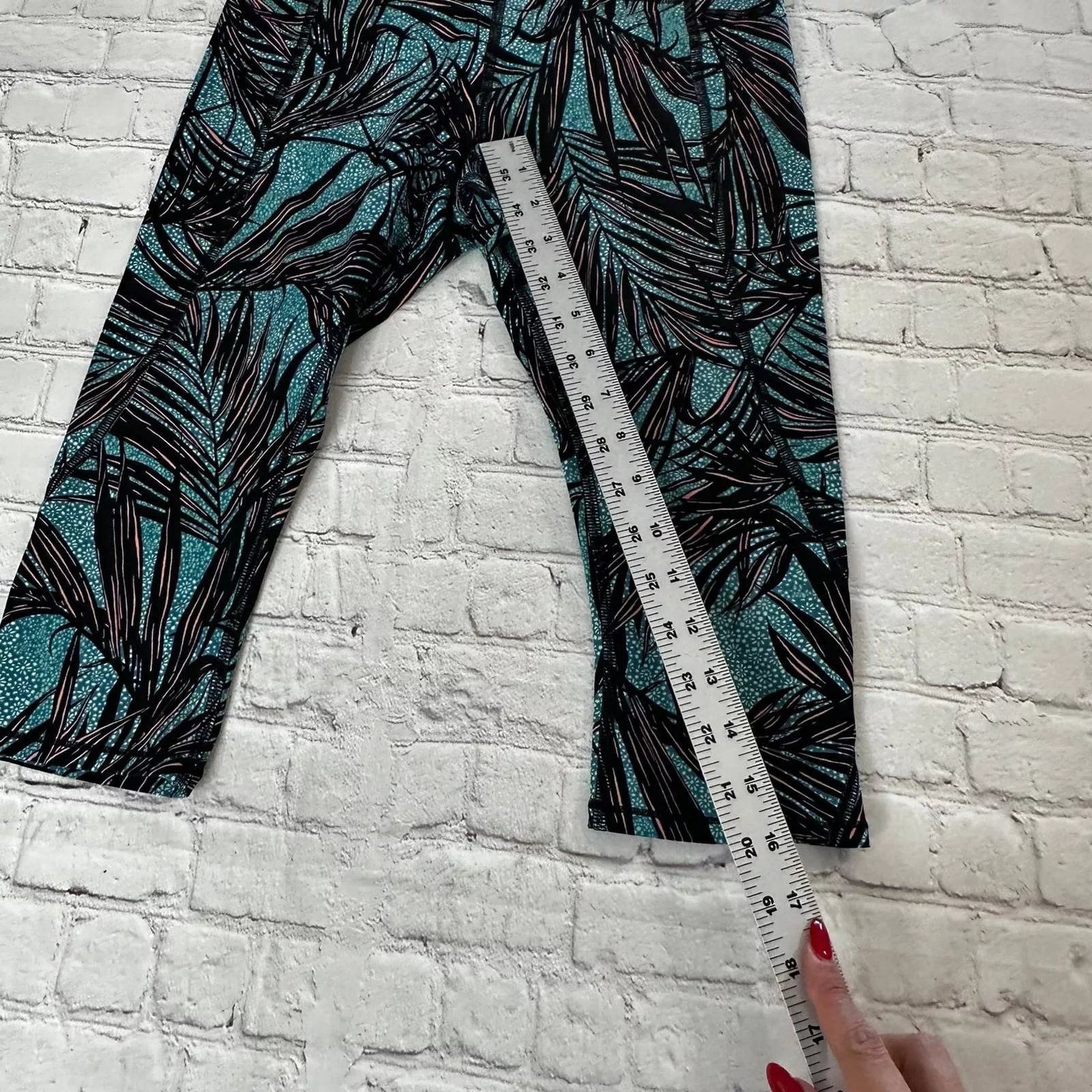 lululemon leggings size 6 Multi