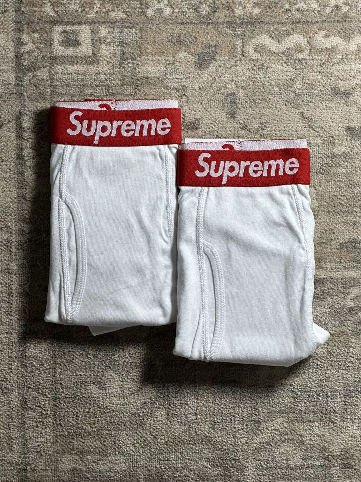 Supreme Socks Underwear 2-Pack Supreme Hanes Boxers - M White