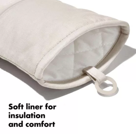Oat Silicone Oven Mitt